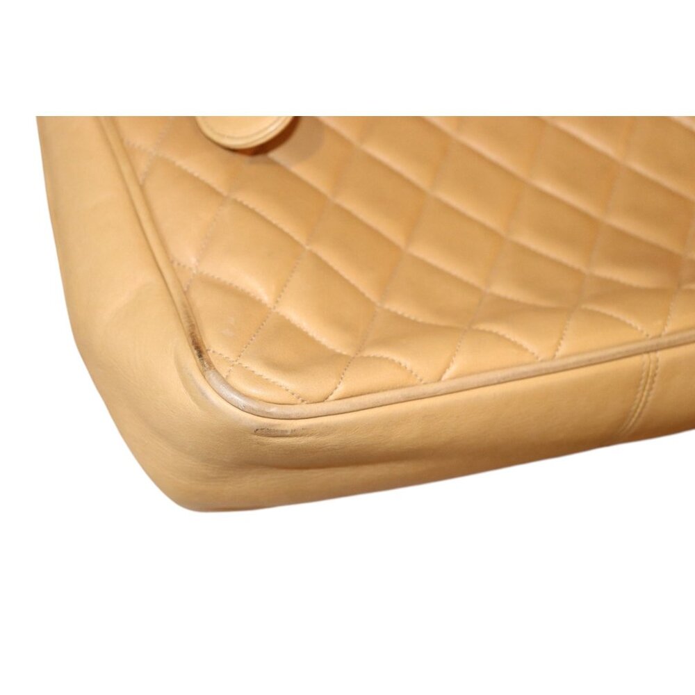 Chanel Quilted Beige Lamb Leather Shoulder Bag With Chain Strap & CC Charm - Picture 6 of 15